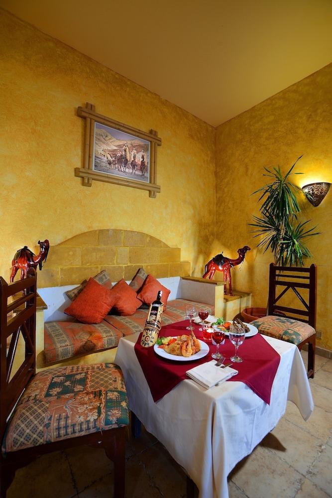 Курортный комплекс Tropitel Oasis 4*