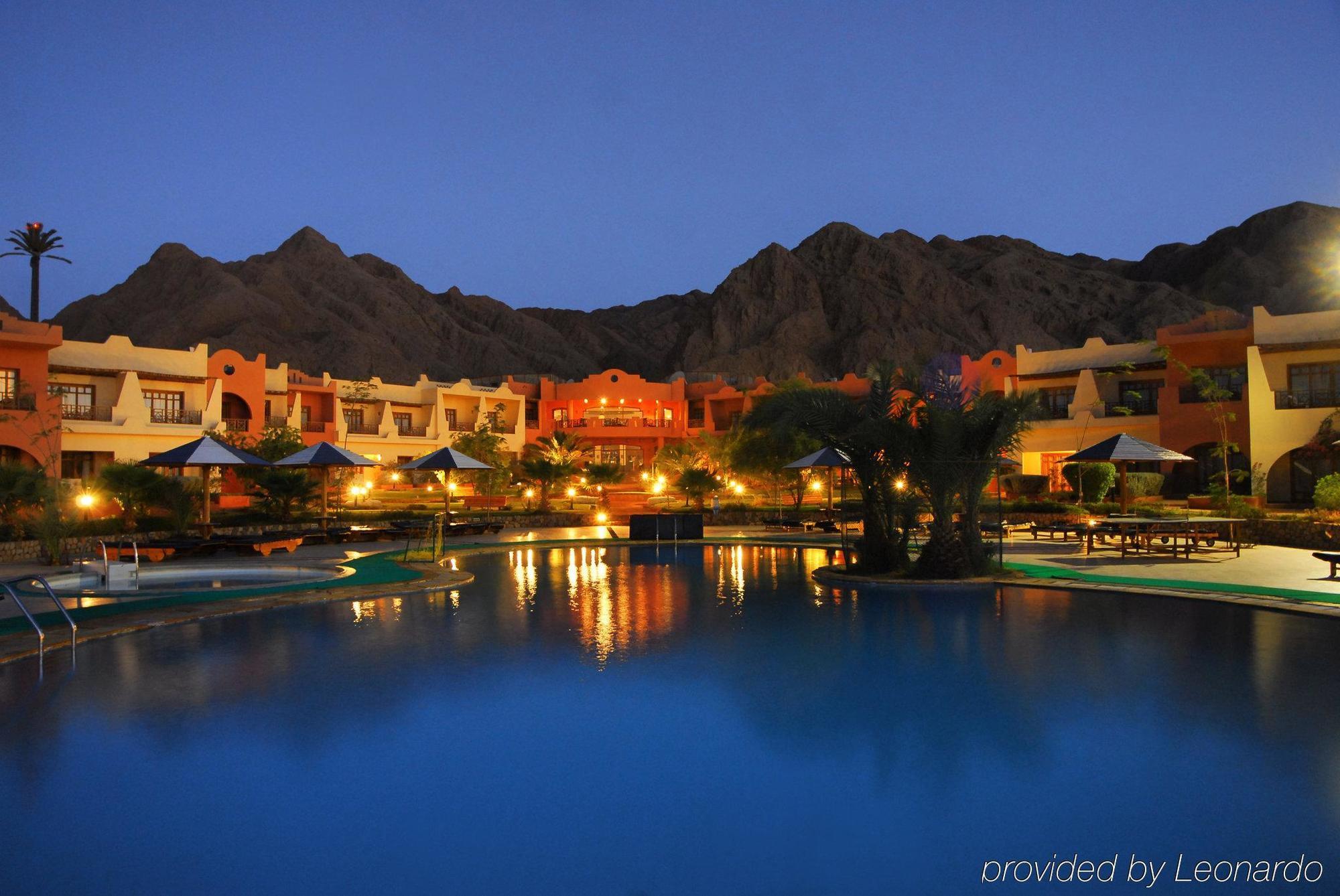 Tropitel Oasis Курортный комплекс 4*