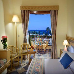 Tropitel Oasis 4* Dahab